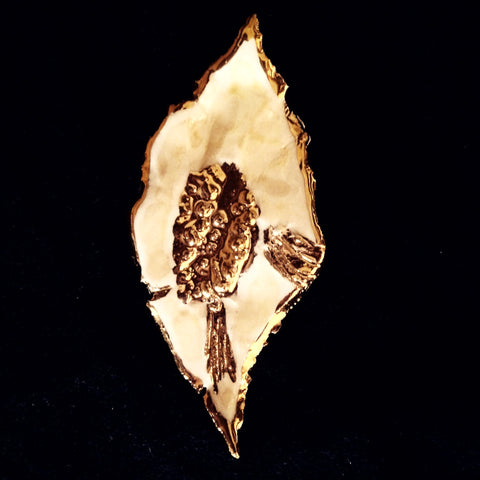 SOLD Pin Hand Carved Leaf Look 22kt Yellow Gold & Light Amber