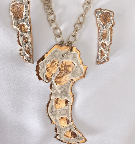 Set  Necklace & Earrings Shell Imprint Marbled Platinum 22kt Gold